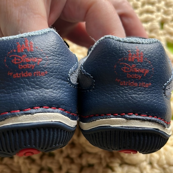 SOLD SOLDDisney Stride rite  Hidden Mickey Velcro sneaker toddler baby - Picture 8 of 10